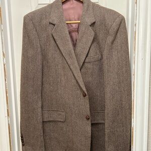 Elegant Brown Herringbone Blazer